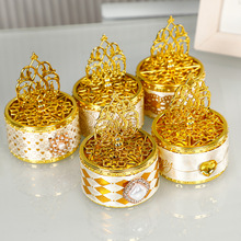 婚礼喜糖盒电镀金银色镂空糖果盒塑料糖盒圆形包装盒创意必备喜庆