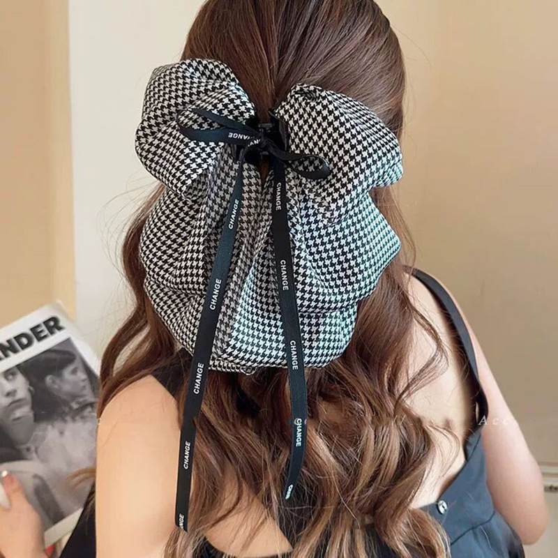 Advanced Satin Satin Big Black Bowknot Clip de tiburón Tocado Diamante cuadrado Horquilla en la parte posterior de la cabeza Clip de agarre Horquilla femenina