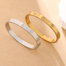 �p�ݸ߼��п��������C��ɫ�_�ڲ���ɫ�W�t���s�r�����С���֭h