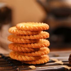 E.Leclerc Shanghai Evergreen Biscuit Breakfast Scallion Salted Flavor 90s and 80s Nostalgia Biscuit