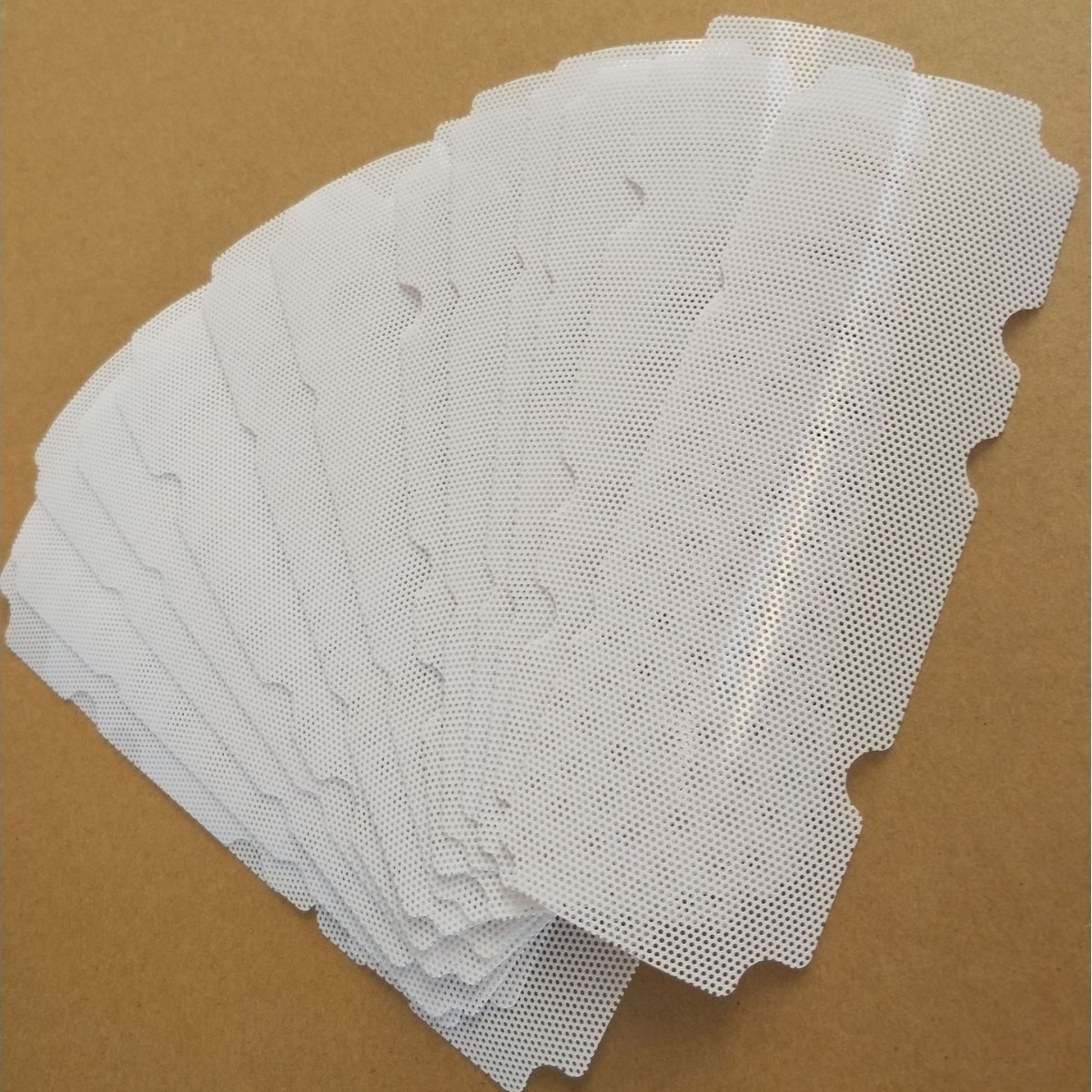 厂家直供PVC防尘网 电脑机箱PVC防尘网 尼龙网耳机喇叭冲孔防尘网