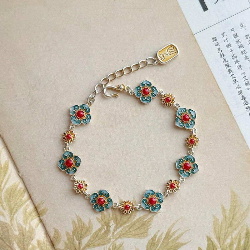 New Chinese Style Gold Enamel Flower Bracelet, Four-Leaf Clover, Ancient Style, Exquisite and Versatile, Silver-Plated Versatile Bracelet for Gift Giving