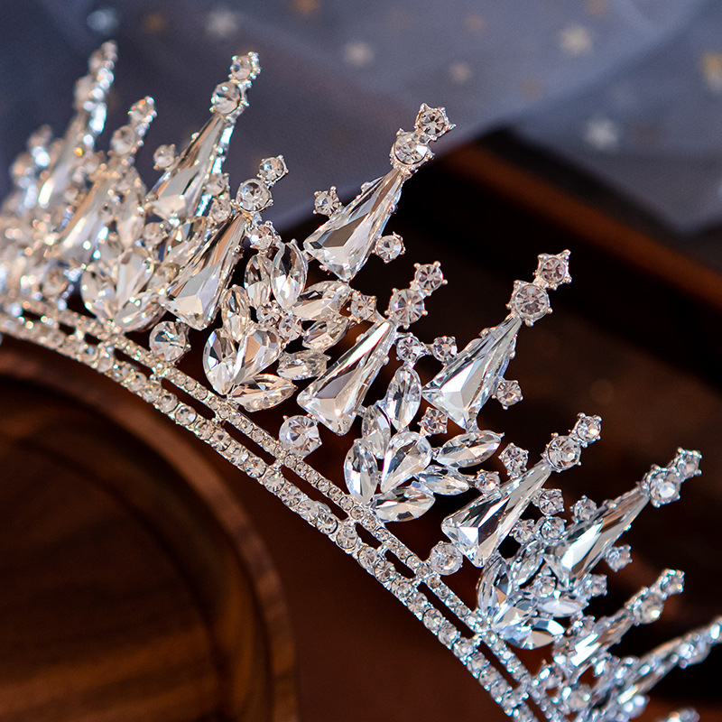 All Seasons Season Women's Gender Bridal, Romantic, Shiny Style Bridal Romantic Shiny Women's Crown Alloy Rhinestones Crown