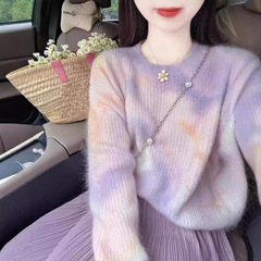 秋冬の女性向けの優しく甘いスタイルの長袖セーター、新しい高級モヘアの柔らかくワックスのようなニットトップ