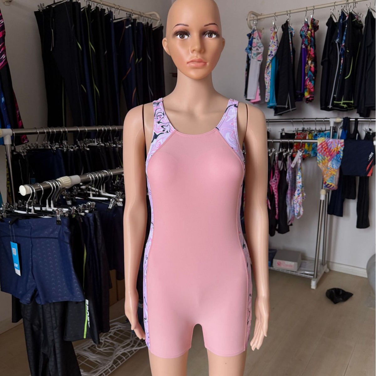 Banfei children's swimsuit for girls, suitable for older children, professional training one-piece swimwear with flat-cut legs, for swimming competitions, plus size with chest pads