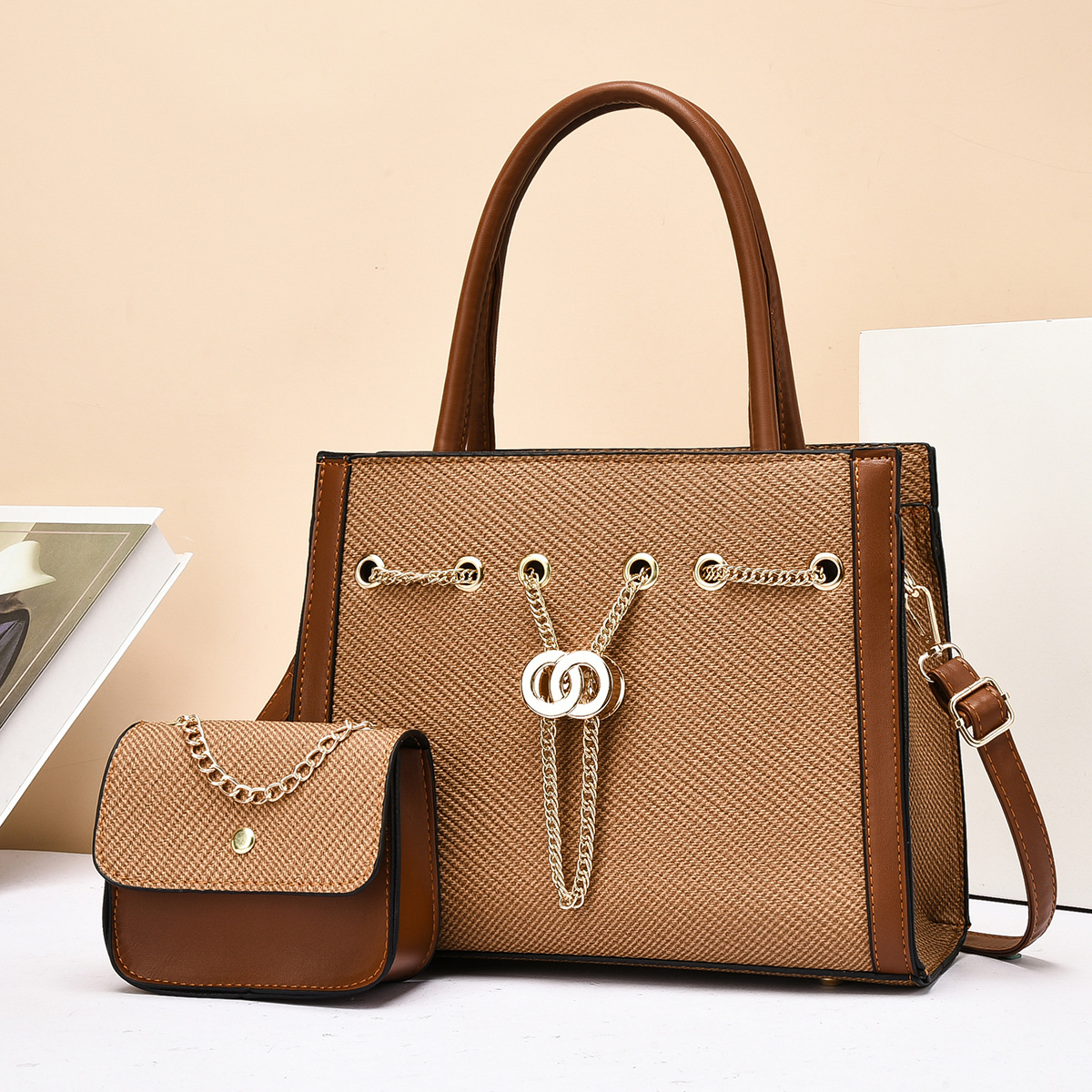 520 Regalo de San Valentín Cadena de cumpleaños Bolso Tote Bolso de viajero femenino 2025 Nuevo bolso de hombro de gran capacidad