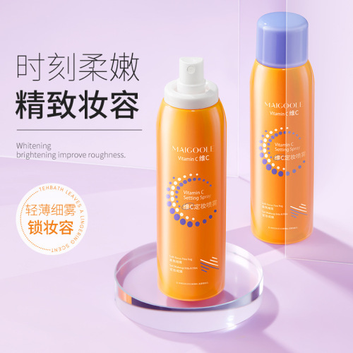 Madeline Vitamin C makeup setting spray hydrating moisturizing water texture makeup setting spray with high gloss matte texture Vitamin C makeup setting spray