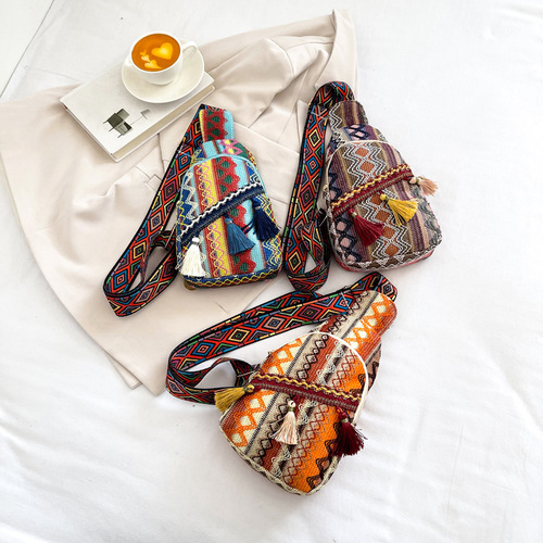 Ethnic style tassel bag chest bag new fashion simple foreign style girl shopping retro shoulder bag women