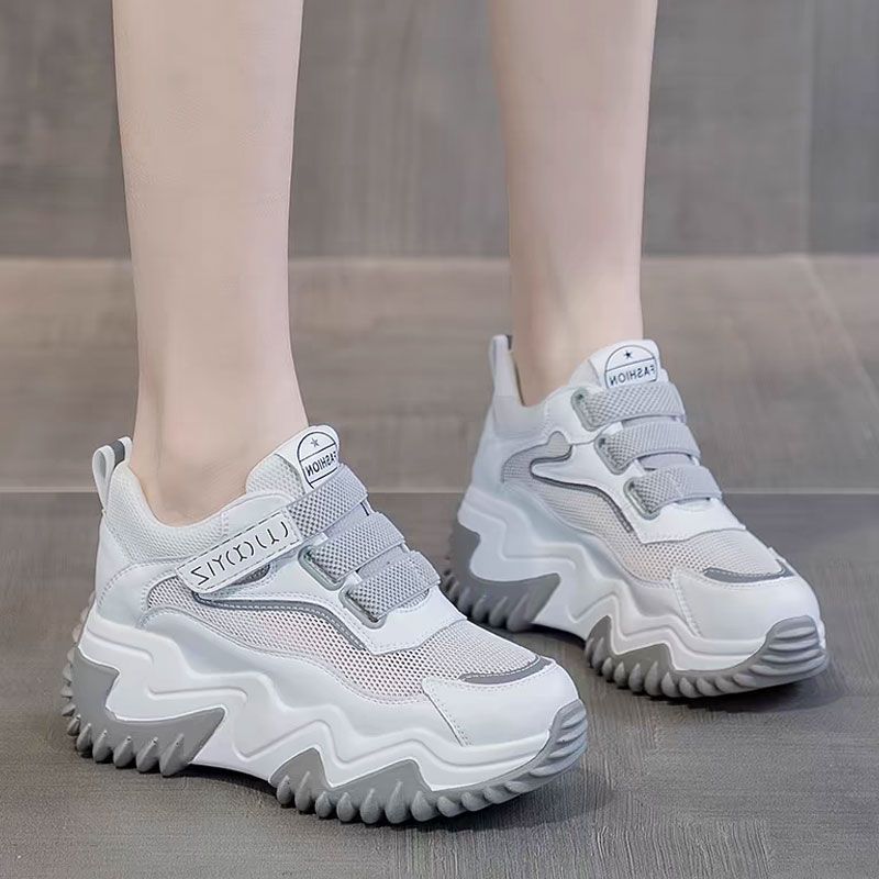 Zapatos casuales de base gruesa de mujer zapatos de malla transpirables de verano delgados aumentan la altura de los zapatos de mujer Velcro 7cm tamaño pequeño