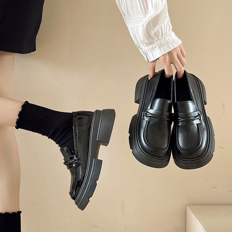 Spring and Autumn Small Leather Shoes for Students, Women's Shoes, French Retro Loafers, Chunky Heel Single Shoes, Mary Jane Shoes, Casual Leather Shoes
