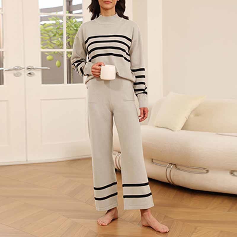 Strickset mit Kontraststreifen – Halb-Rollkragenpullover & Weite Hose (Oversized-Outfit)_voghion.com