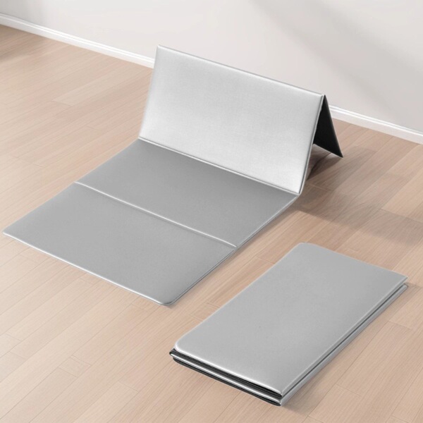 Foldable non-slip handheld sports yoga mat for gym PVC