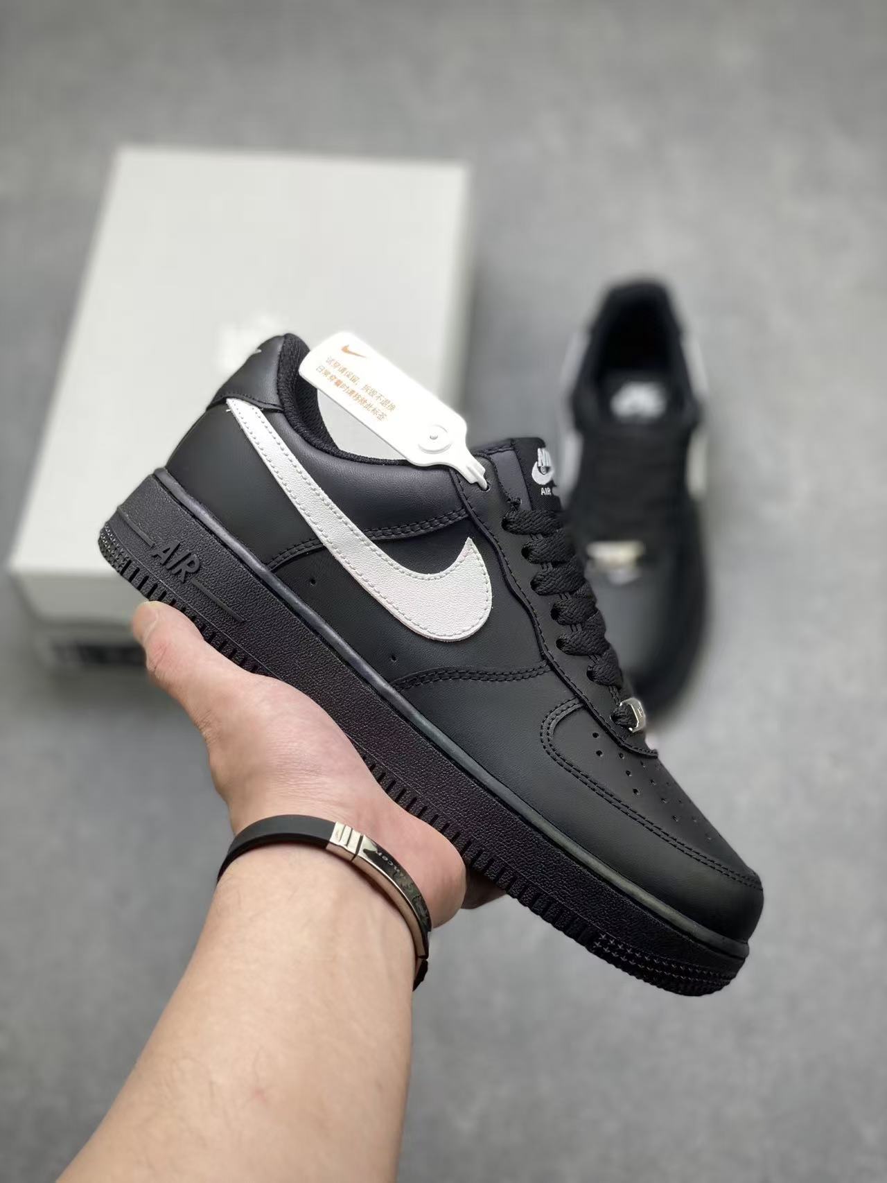 Zapatos de comercio exterior transfronterizo Putian AF1 Fuerza Aérea No. 1 blanco puro negro puro zapatos de patina baja para hombres y mujeres zapatos deportivos casuales