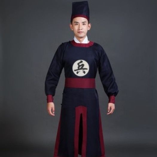 네이비 블루 + 군인