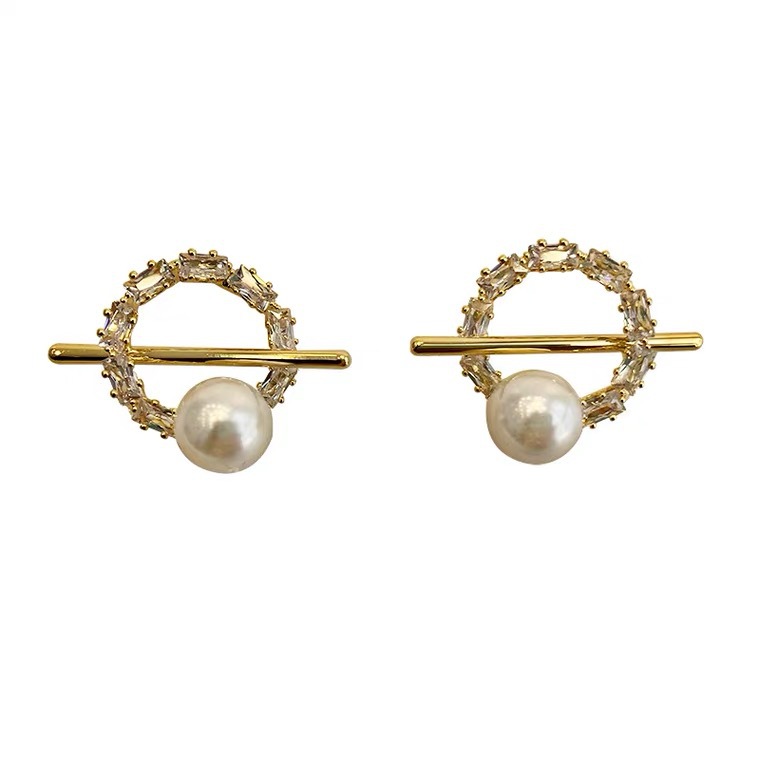 new style pearl circle inlaid rhinestone stud earrings