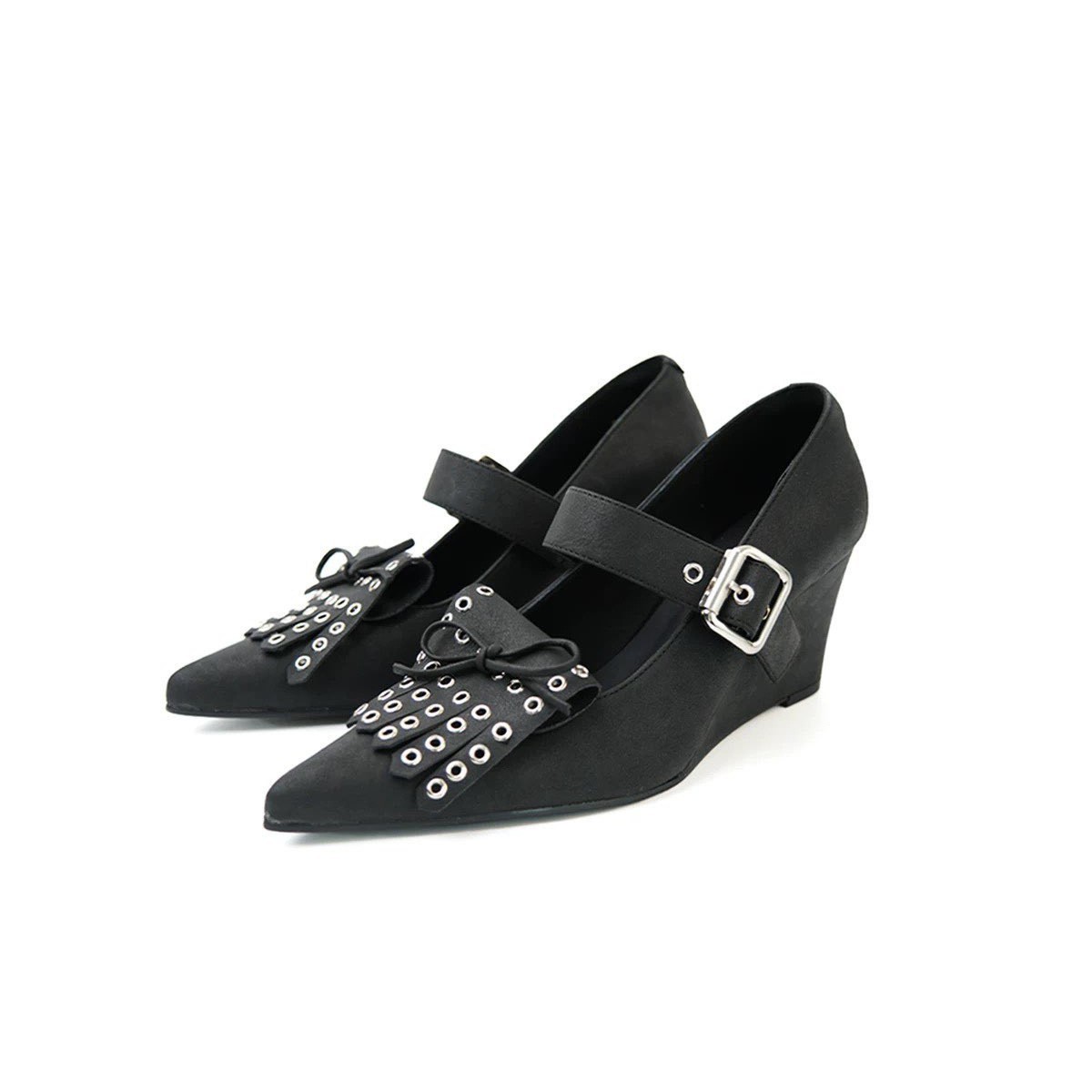 Black summer shoes pointed-toe with studs