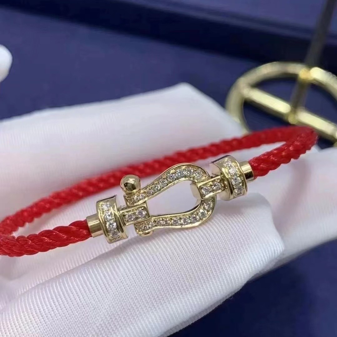 Horseshoe Buckle Red Rope Bracelet Couple Style Men's and Women's Bracelet for Good Luck in the Year of Birth, Steel Wire DIY Bracelet