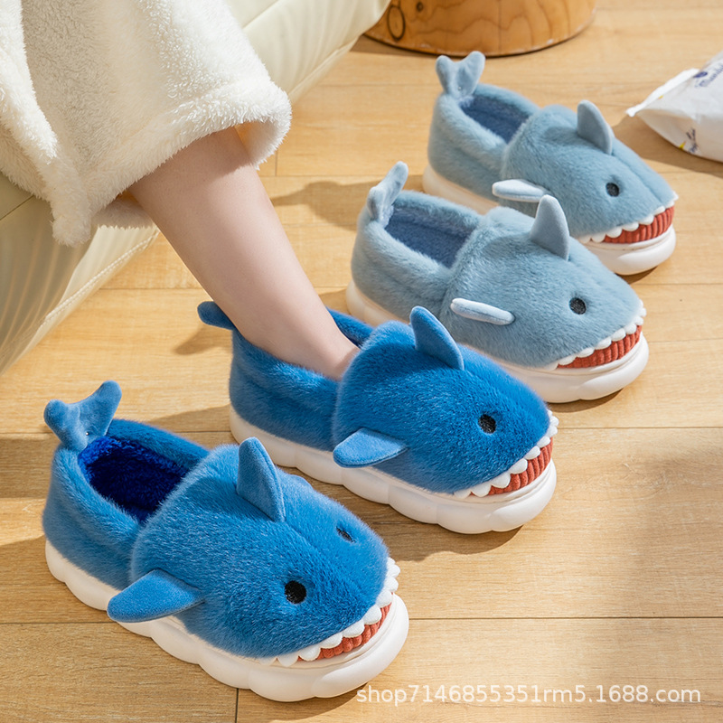 Venta al por mayor de algodón zapatillas de invierno de las mujeres Red de Tiburón Rojo de Pescado estilo bolsa de tacón exterior de desgaste exterior del hogar cálido antideslizante zapatillas de felpa hombres