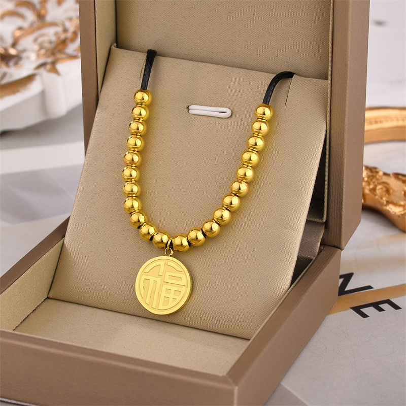 Collar de acero de titanio para mujeres simple y versátil estilo ligero de lujo nicho diseño de alta calidad no decoloración joyería de cadena de clavícula al por mayor