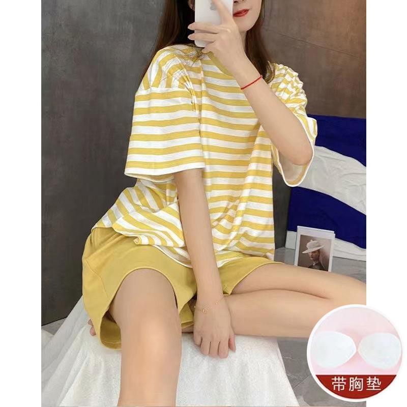 Verano 2023 pijamas sueltos de las mujeres con almohadilla en el pecho a rayas pantalones cortos de manga corta se pueden usar fuera de casa TikTok transmisión en vivo