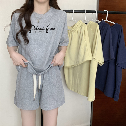 Casual Fashion Set for Women - Summer Thin Loose Trendy Versatile Hong Kong Style Sports Short Sleeve Shorts Two-Piece Set