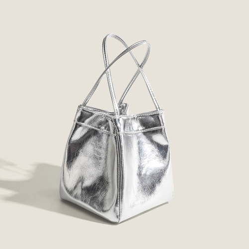 New high-end mirror texture bucket bag, fashionable and versatile, trendy shell glossy dopamine matching handbag