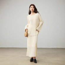 韩系穿搭一整套羊毛毛衣女针织半身裙两件套25新款秋坑条时尚女装