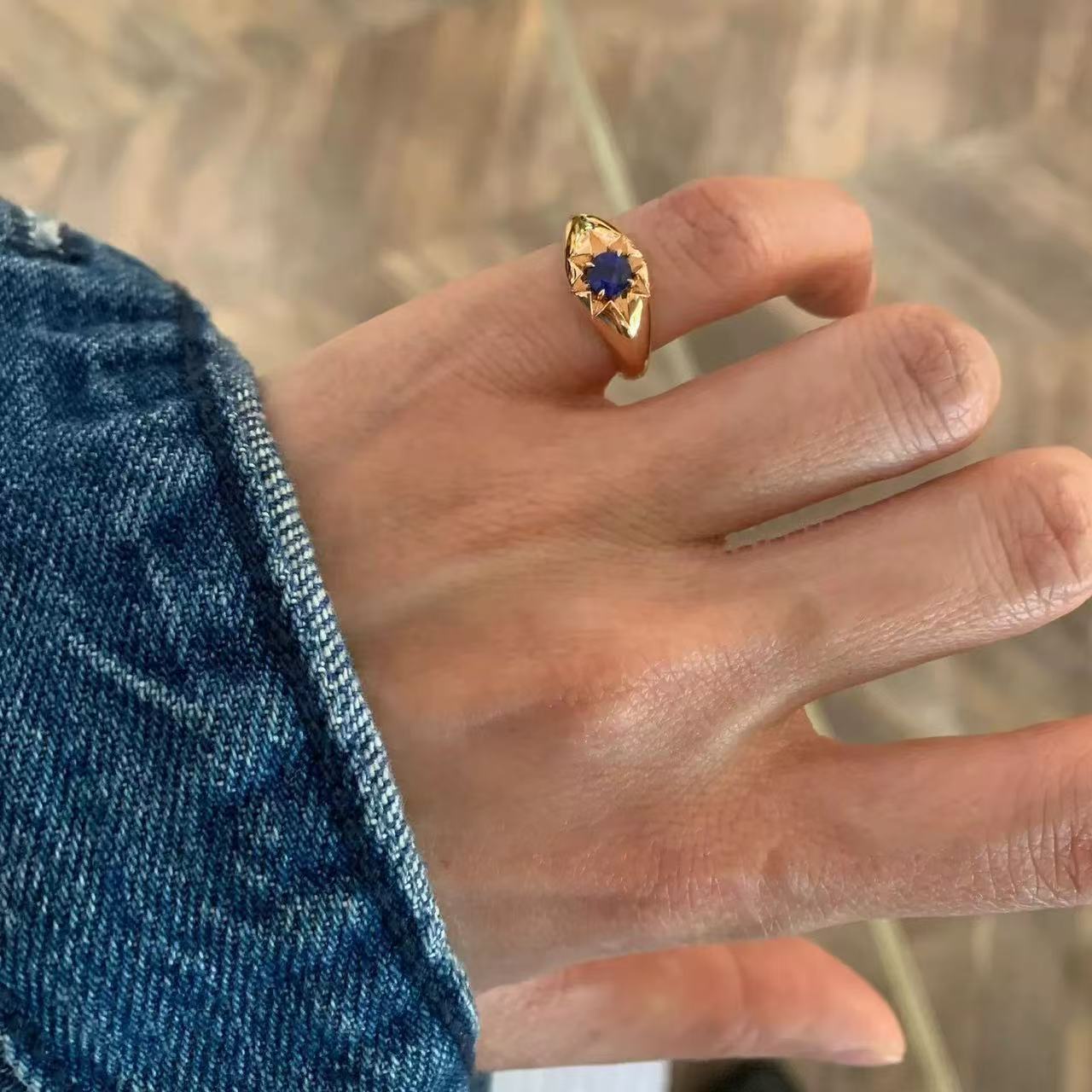 Vintage Chinese Style Royal Blue Zircon Ring Gold Plated Stackable_voghion.com