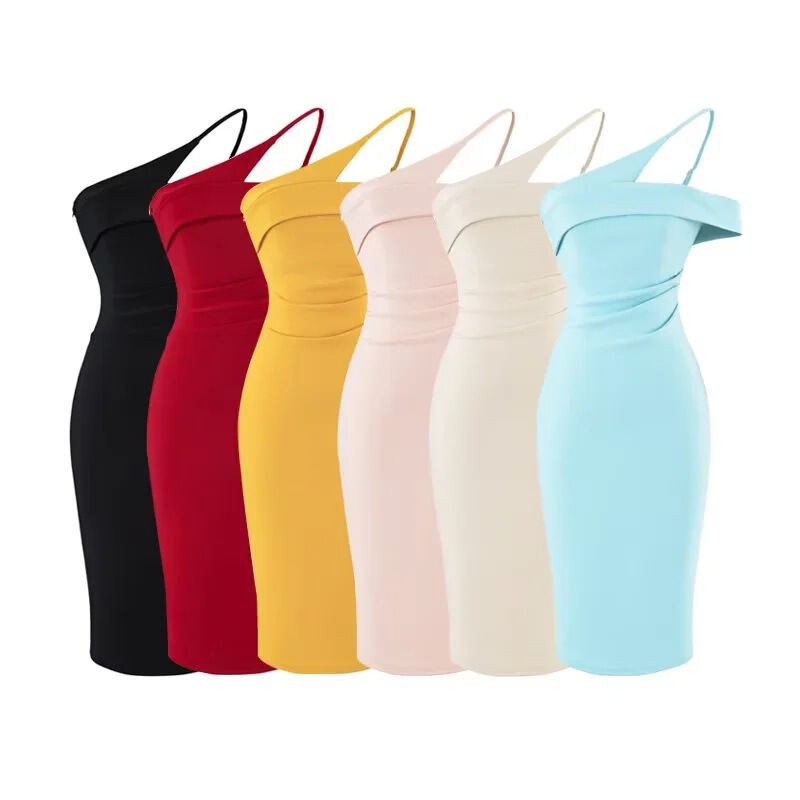 Sexy and alluring asymmetrical one-shoulder strap dress, pure desire hot girl style, slim-fit bodycon dress for women