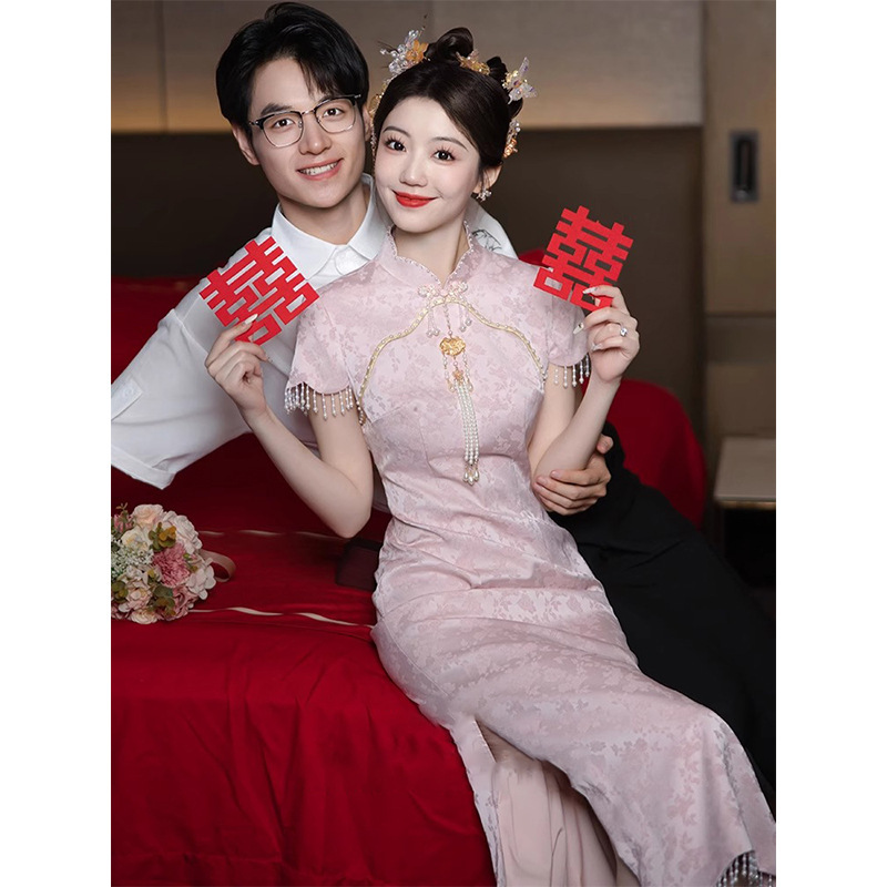 New Chinese-Style Engagement Cheongsam for Brides, High-End Wedding Toast Dress, 2026 New Light Luxury Pink Homecoming Dress for Women
