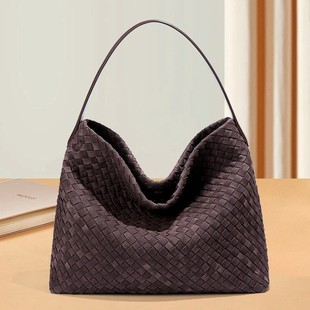 High-Quality Woven Handbag Hot-Selling Women's Bag Hot Cross-Border 2025 Autumn and Winter New European and American Frosted Large Bag Single Shoulder