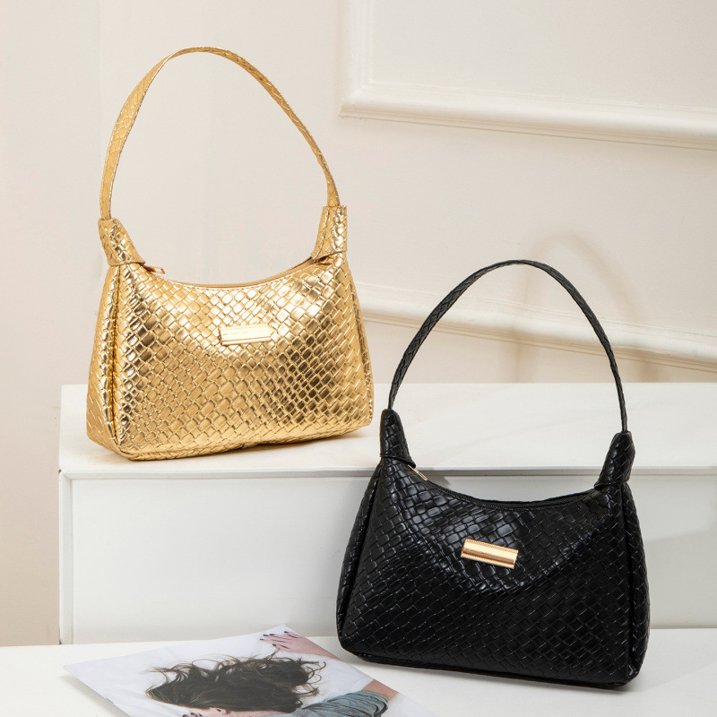 Bolsa debajo de las axilas otoño y invierno nueva bolsa de mujer de gran capacidad, moda de alta calidad, bolsa de hombro de viaje simple.