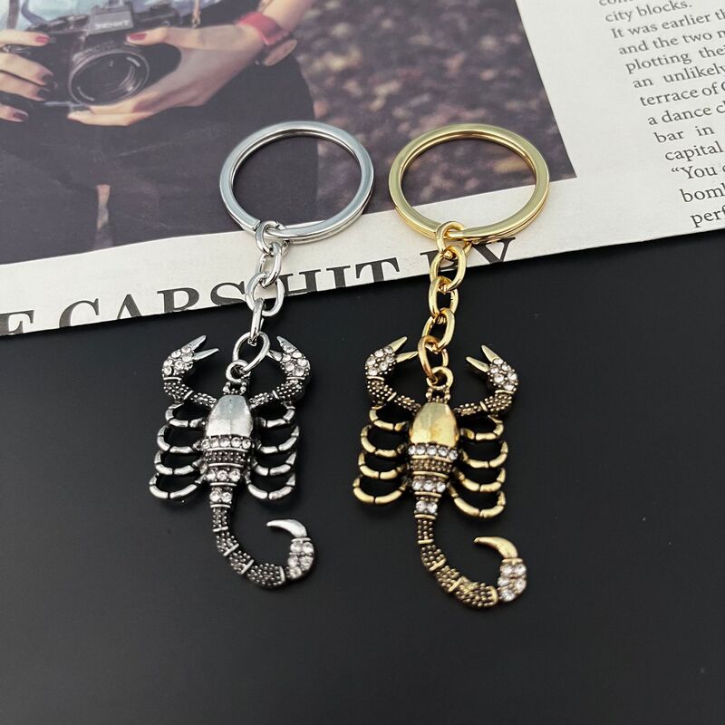 European and American Cross-Border Fashion Creative Personality Retro Alloy Diamond-Encrusted Animal Scorpion Key Chain Pendant Accessories