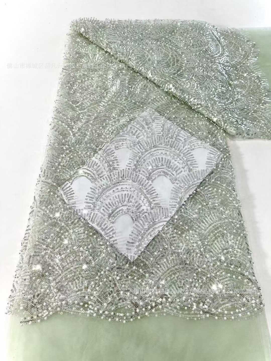 Tejido de sequillas de perlas Mejor calidad Cuentas sequillas Lace Tejido de vestido de boda de alta definición