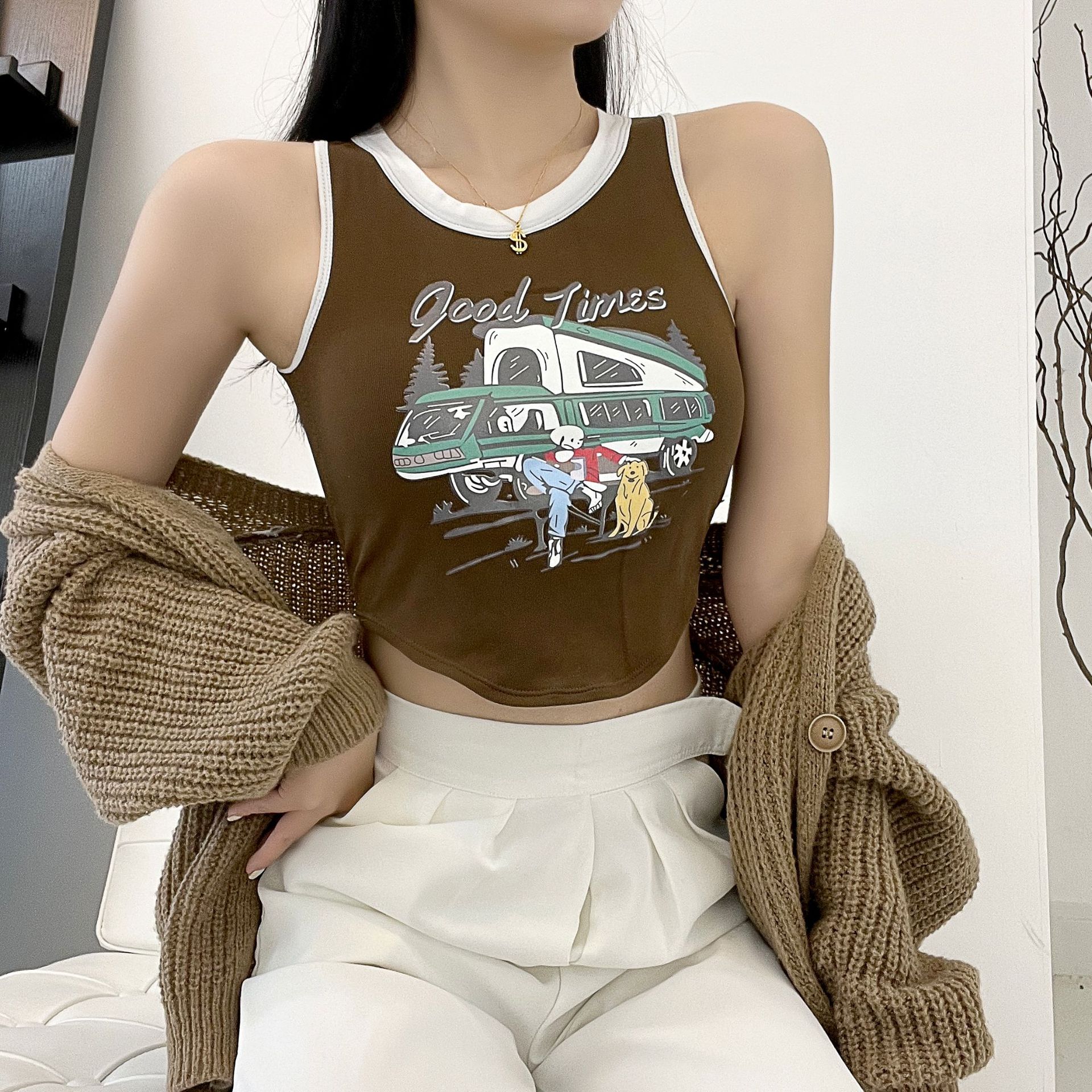 Primavera y verano carta de impresión camisola desgaste exterior de las mujeres belleza ropa interior desgaste interior sexy chica caliente recortada top