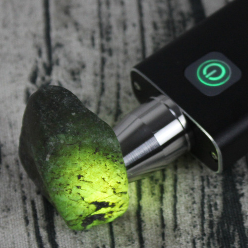 High-brightness rechargeable flashlight for jade and jade identification three-light source beeswax crystal fluorescent agent detection flashlight