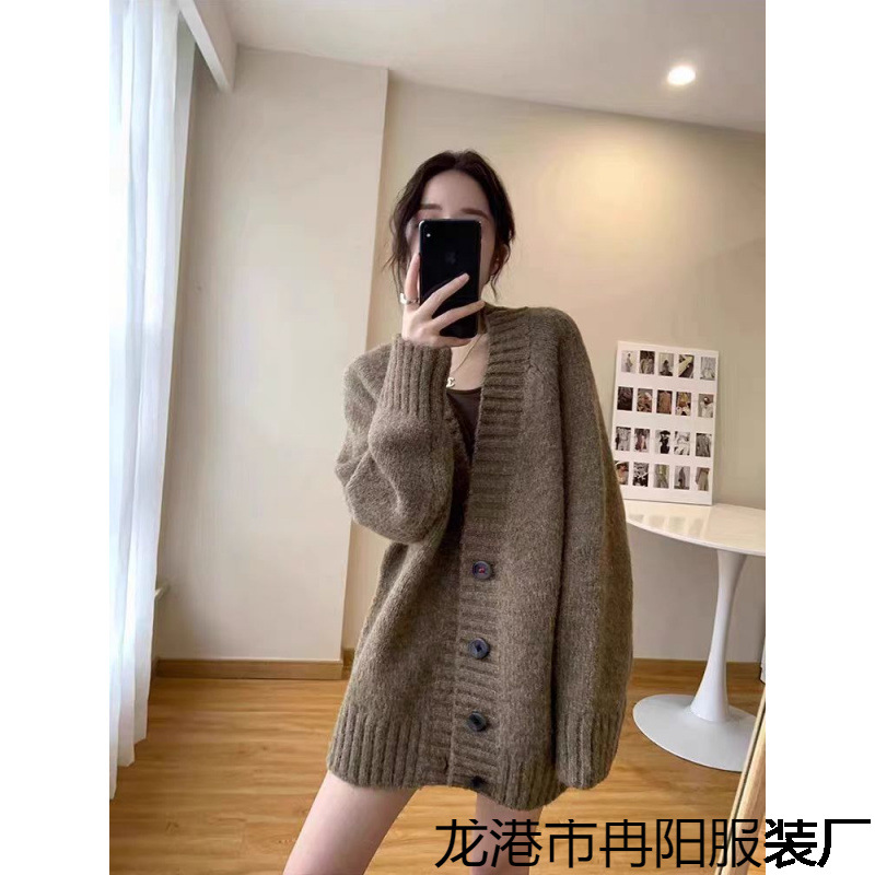 Retro demi-season knitted jacket