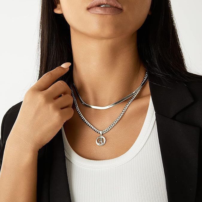 Collier cubain en or blanc, style européen et américain, 26 lettres, style clavicule, inaltérable. Bijou inaltérable._voghion.com