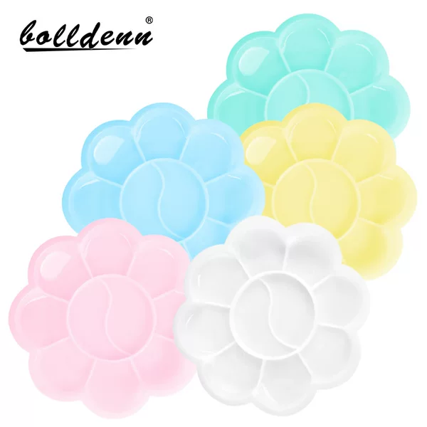 New plastic plum blossom palette for fine arts watercolor gouache acrylic oil paint palette