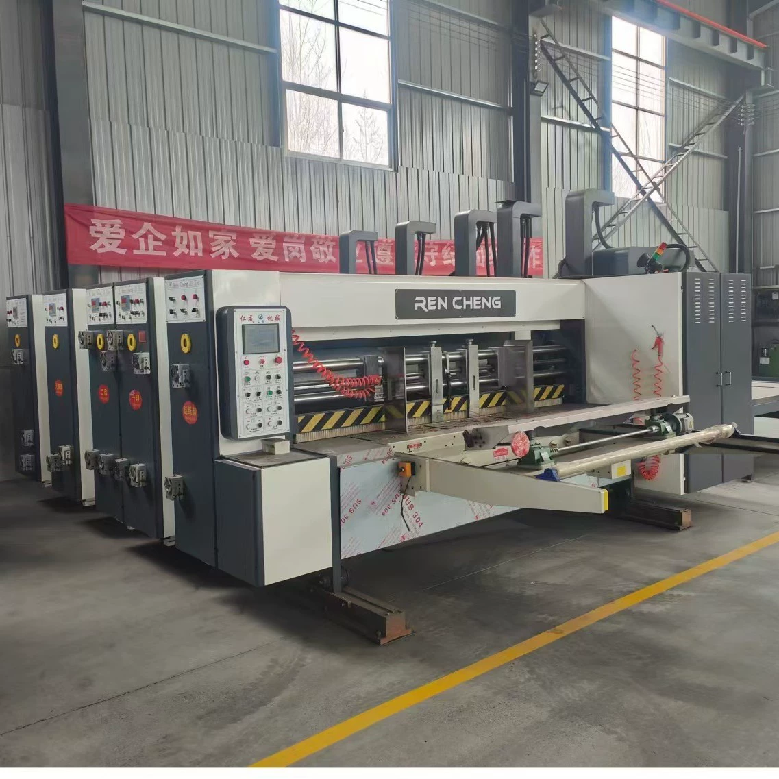 Заводская поставка картонного оборудования: высокоскоростная двухцветная печатная машина для слоттинга и высечки