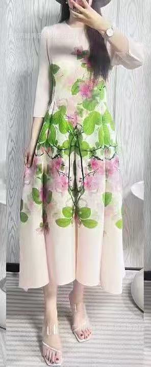Miyaki三宅褶皱连衣裙秋季女新款花苞裙蛋糕裙长裙跨境外贸非洲|undefined