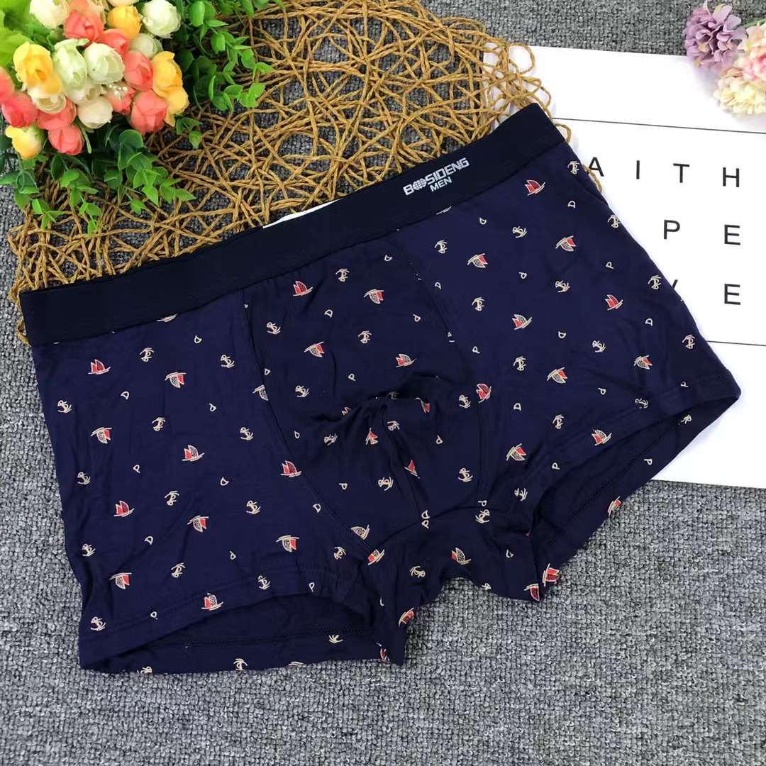 Los boxeadores del algodón de los hombres de la ropa interior de los hombres imprimieron los pantalones cortos respirables finos del algodón del verano de los hombres de los boxeadores del algodón de Xinjiang