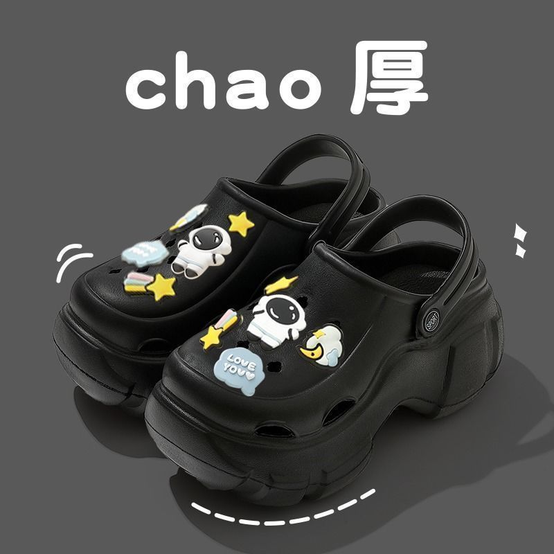Xiaohongshuの人気の女性用下駄、2025年夏の新しいアウターウェア、インターネットセレブのファッショナブルな厚底ビーチつま先スリッパ|undefined