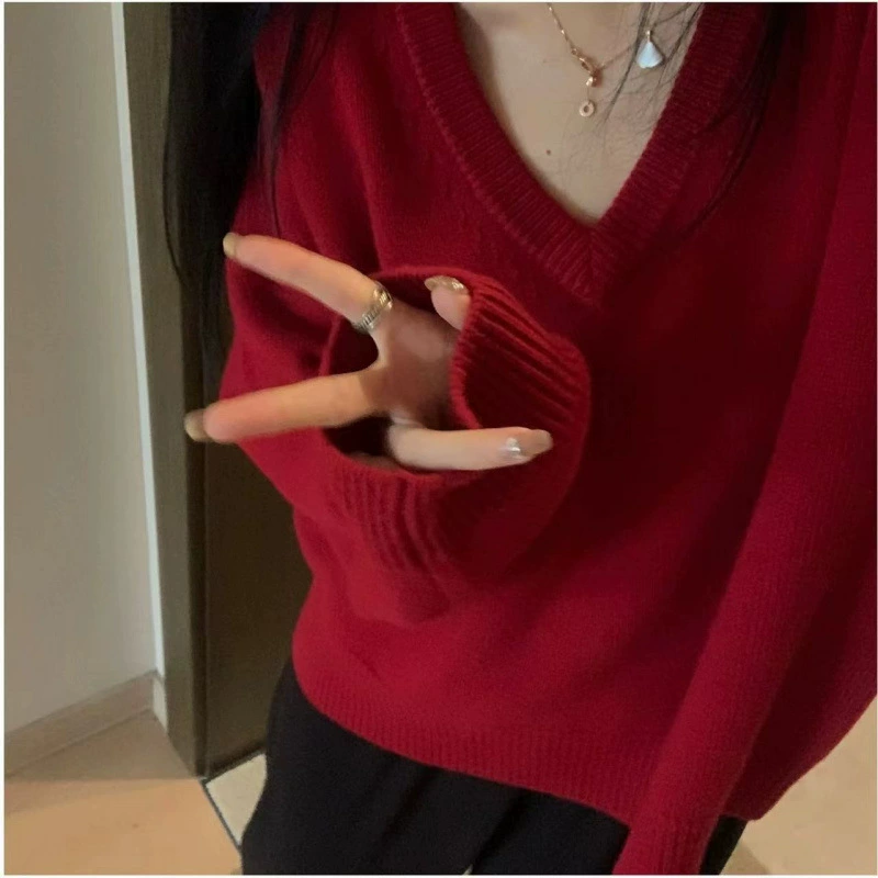 Осенний и зимний старый стиль чистого шерстяного свитера с толстым V-образным вырезом