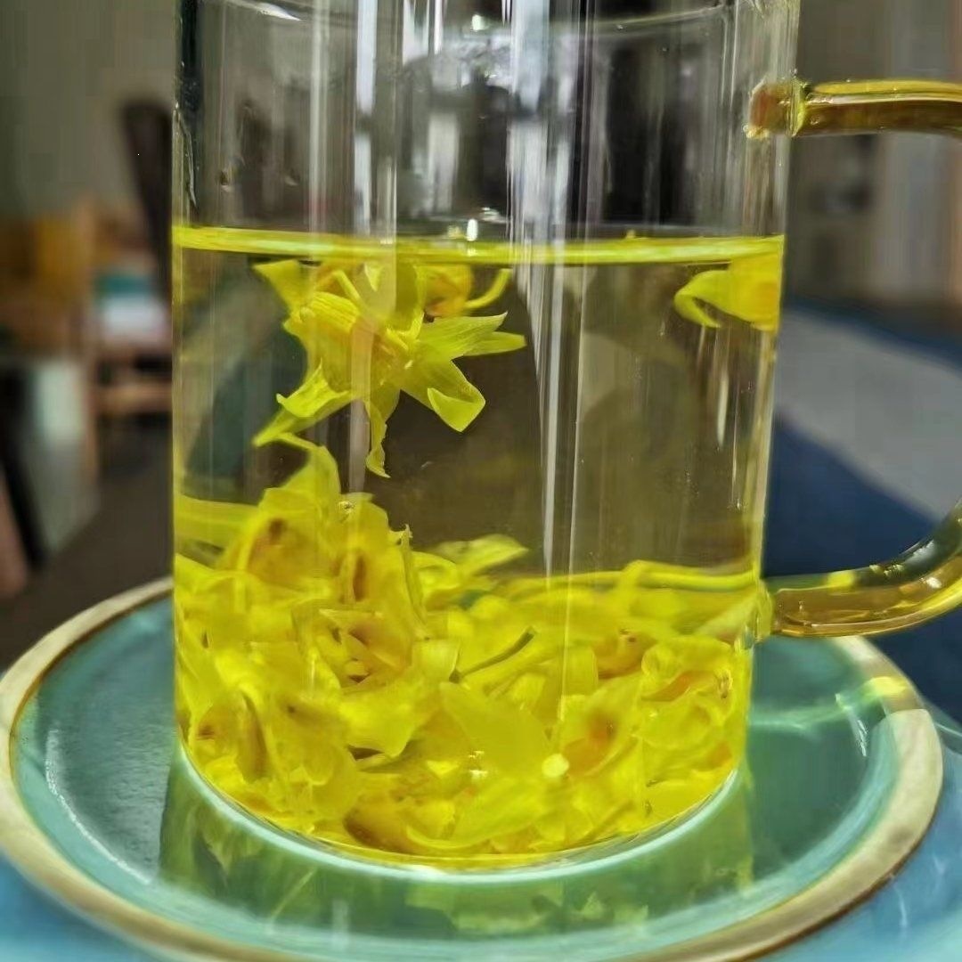 Tie Pi Shi Hu Flower Tea 200g Dried Dendrobium Officinale Flowers Huoshan Origin Wellness Herbal Tea in use