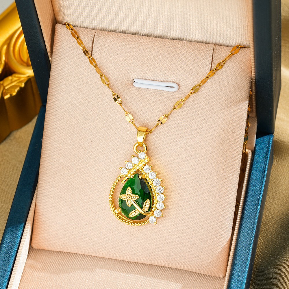 A generation of light luxury emerald water drop necklace women's clavicle chain light luxury niche design micro inlay real gold wholesale