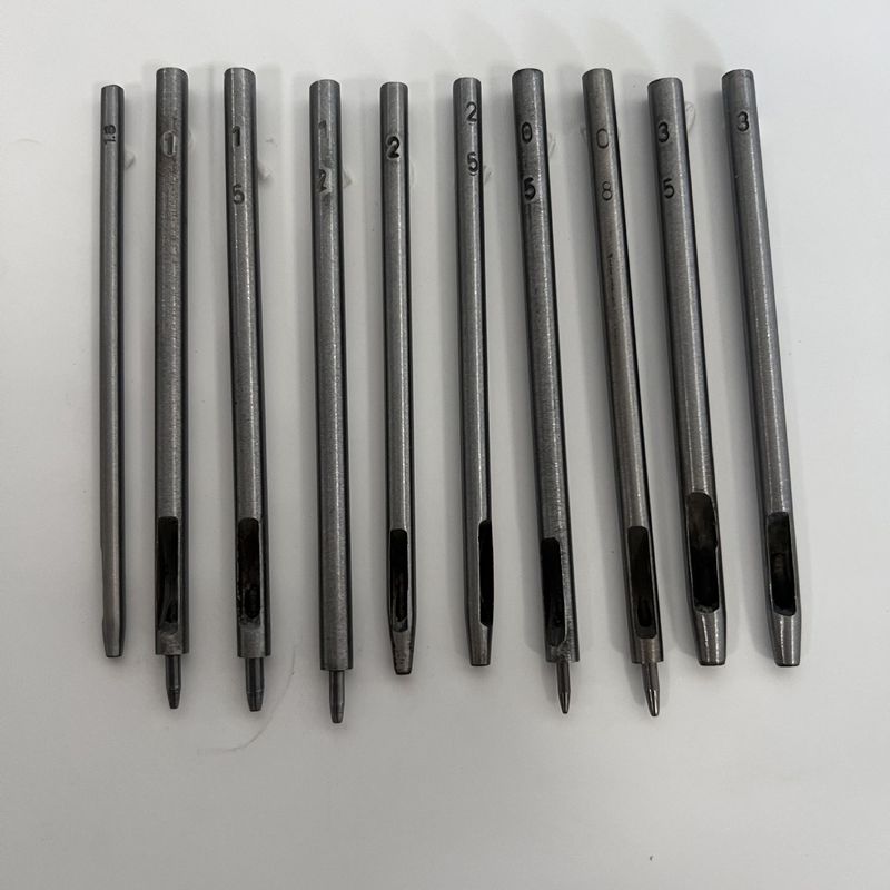Diy手作業の皮革の皮の彫刻の形のツールの辺の油の筆の篆刻の刀のプリントのパンチの穴あけ器|undefined