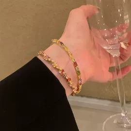 耳钉;耳环;项链