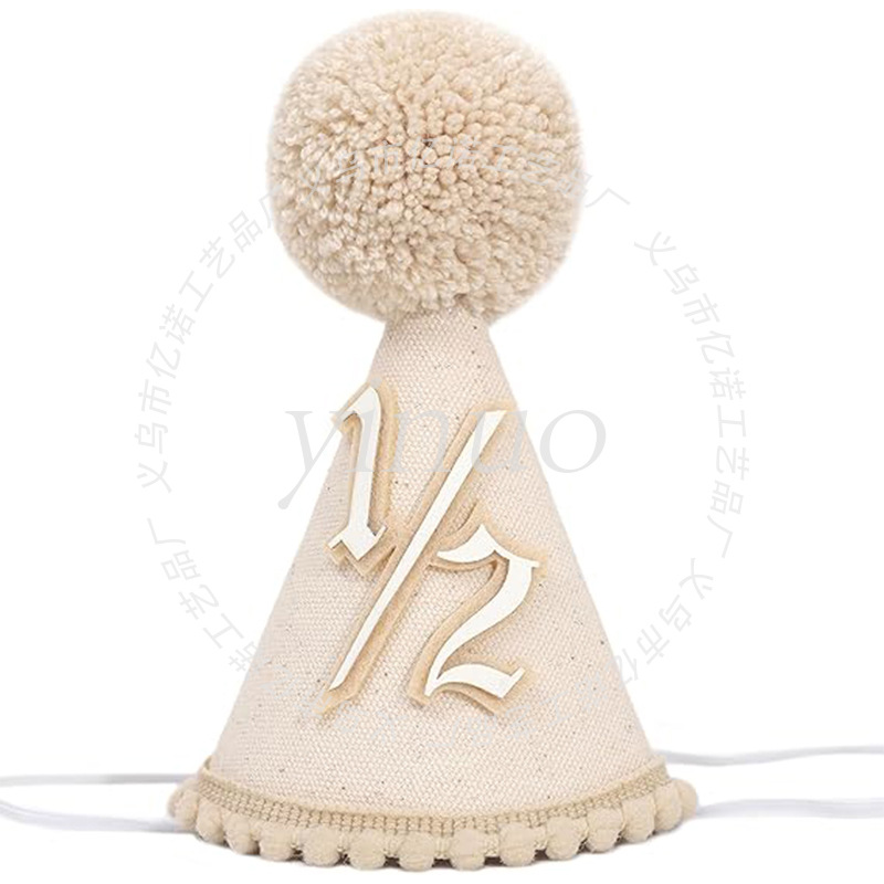 Sombrero de cumpleaños para bebé simple 1/2 gorra de bola de piel linda gorra de fiesta de cumpleaños de medio año para niños gorra triangular no tejida