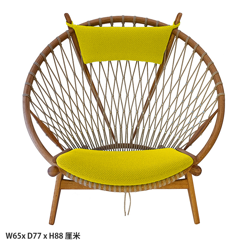 호두 컬러 프레임 + 노란색 쿠션 + 회색 꼰 로프